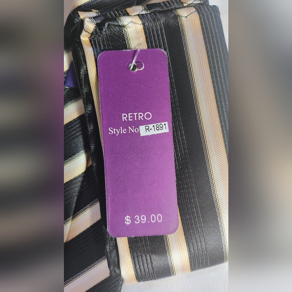Retro Black and Gold Diagonal Striped Tie. New.. - Picture 2 of 7